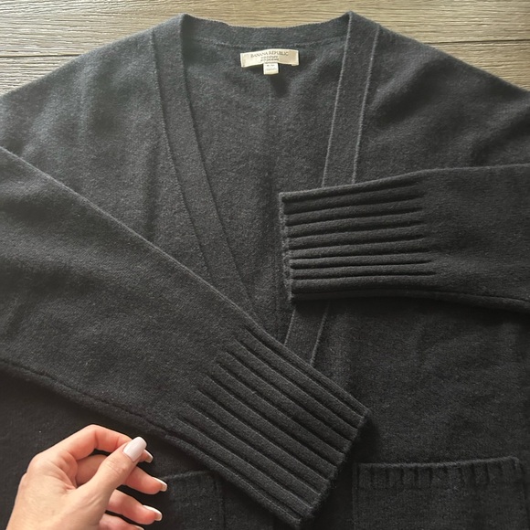 NEW Banana Republic BOYFRIEND CASHMERE CARDIGAN, S - Picture 2 of 11